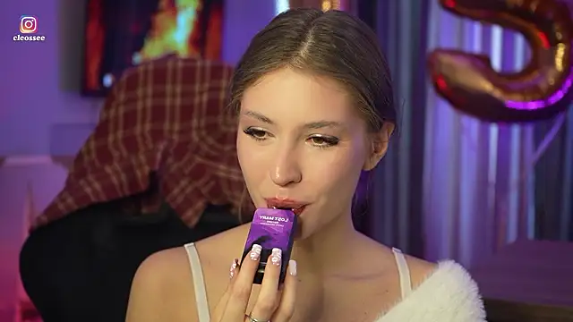 Cleose online show from March 27, 7:17 am