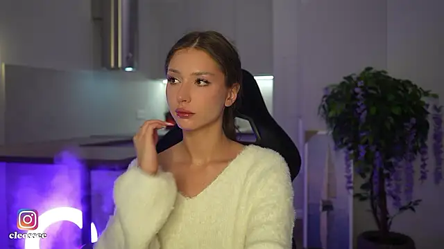 Cleose online show from February 13, 7:08 am