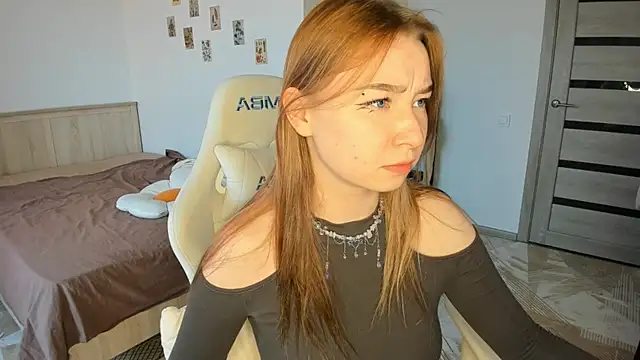 Snapshot of Angella_Mills chatting on November 11, 5:24 am Angella Mills online show from November 11, 5:24 am