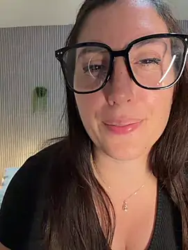 Snapshot of MysteryGirl__ chatting on June 16, 7:41 am MysteryGirl online show from June 16, 7:41 am