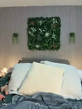 Snapshot of MysteryGirl__ chatting on June 11, 7:49 am MysteryGirl online show from June 11, 7:49 am