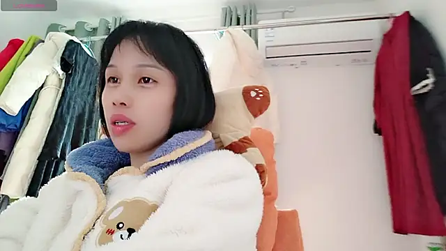 Snapshot of Yan61 chatting on December 16, 2:16 am Yan61 online show from December 16, 2:16 am