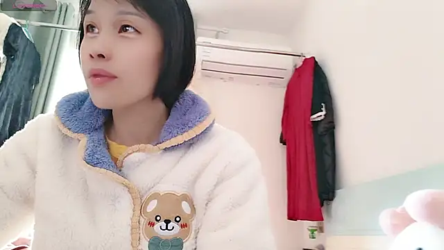 Snapshot of Yan61 chatting on December 17, 2:49 am Yan61 online show from December 17, 2:49 am