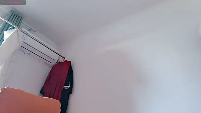 Snapshot of Yan61 chatting on December 14, 2:18 am Yan61 online show from December 14, 2:18 am