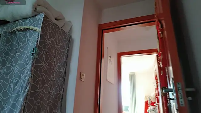 Snapshot of Yan61 chatting on November 16, 12:48 am Yan61 online show from November 16, 12:48 am