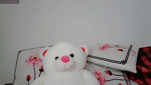 Snapshot of Yan61 chatting on November 4, 12:14 am Yan61 online show from November 4, 12:14 am