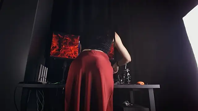 Snapshot of DarkSpark_ chatting on December 4, 10:14 am DarkSpark online show from December 4, 10:14 am