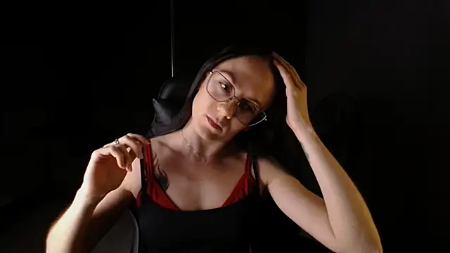 Snapshot of DarkSpark_ chatting on November 29, 12:49 pm DarkSpark online show from November 29, 12:49 pm