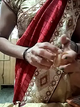 Snapshot of Cute_Sanaaya chatting on November 17, 7:56 am Cute Sanaaya online show from November 17, 7:56 am