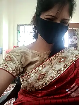 Snapshot of Cute_Sanaaya chatting on December 4, 10:03 am Cute Sanaaya online show from December 4, 10:03 am