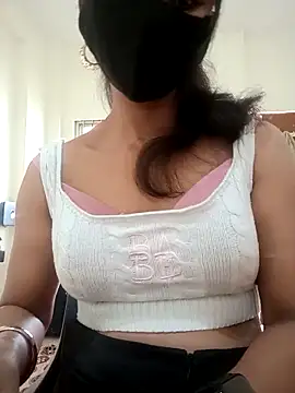 Snapshot of Cute_Sanaaya chatting on December 3, 9:31 am Cute Sanaaya online show from December 3, 9:31 am