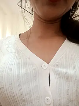 Snapshot of Cute_Sanaaya chatting on December 14, 10:10 am Cute Sanaaya online show from December 14, 10:10 am