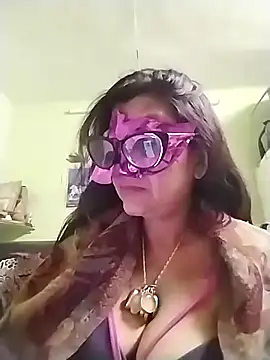 LOVE  RANI online show from December 20, 1:36 pm