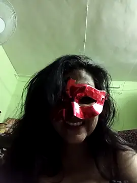 Snapshot of LOVE__RANI chatting on May 18, 4:18 am LOVE RANI online show from May 18, 4:18 am