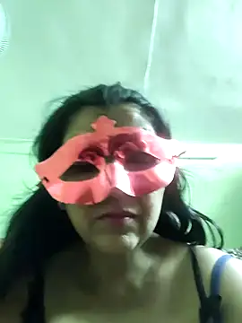 Snapshot of LOVE__RANI chatting on May 9, 3:26 pm LOVE RANI online show from May 9, 3:26 pm