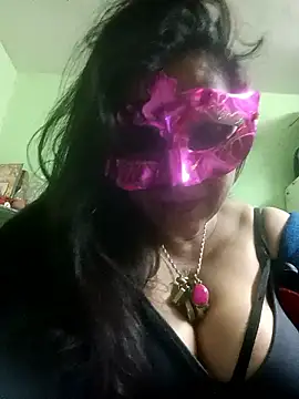 LOVE  RANI online show from November 29, 8:20 pm