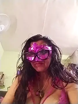 LOVE  RANI online show from November 4, 12:20 pm