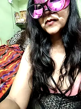 Snapshot of LOVE__RANI chatting on July 14, 7:31 pm LOVE RANI online show from July 14, 7:31 pm