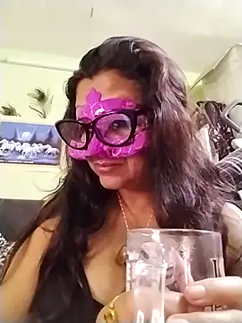 LOVE  RANI online show from November 22, 2:10 am