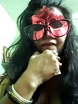 Snapshot of LOVE__RANI chatting on May 24, 3:45 pm LOVE RANI online show from May 24, 3:45 pm
