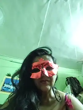 Snapshot of LOVE__RANI chatting on May 27, 6:37 pm LOVE RANI online show from May 27, 6:37 pm