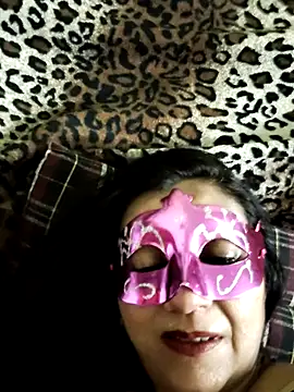 Snapshot of LOVE__RANI chatting on June 6, 12:49 am LOVE RANI online show from June 6, 12:49 am