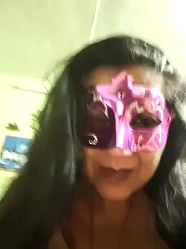 Snapshot of LOVE__RANI chatting on June 4, 7:18 pm LOVE RANI online show from June 4, 7:18 pm