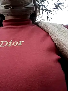 yoyo-mi online show from April 2, 9:38 am