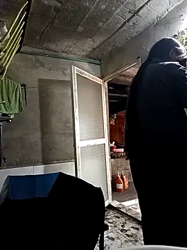 yoyo-mi online show from April 11, 2:08 am