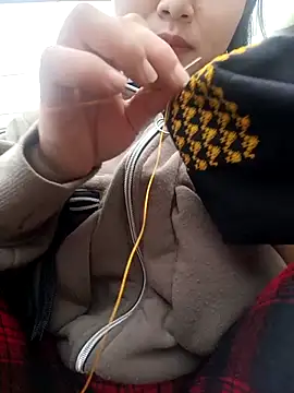 yoyo-mi online show from February 18, 1:14 am