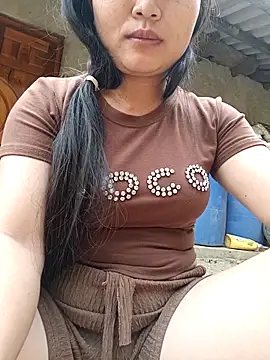 yoyo-mi online show from April 15, 2:17 am