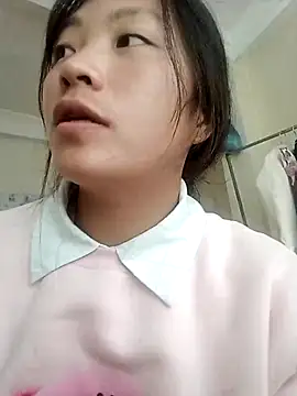 -Cherry-123 online show from November 10, 5:34 am