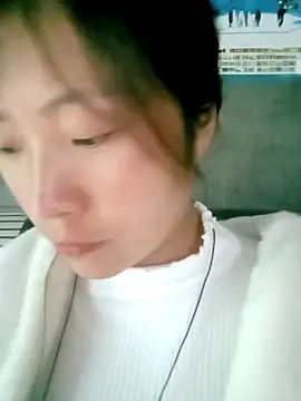 -Cherry-123 online show from November 4, 6:06 am