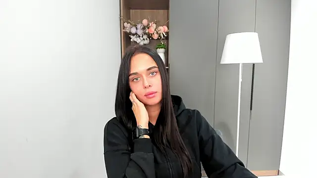 Snapshot of MagdalenWikle chatting on October 31, 5:15 am MagdalenWikle online show from October 31, 5:15 am