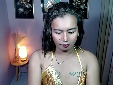 Snapshot of exoticashly chatting on November 7, 1:21 am exoticashly online show from November 7, 1:21 am