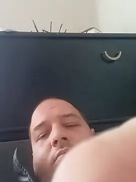 Snapshot of botlikroli chatting on March 3, 2:13 pm botlikroli online show from March 3, 2:13 pm