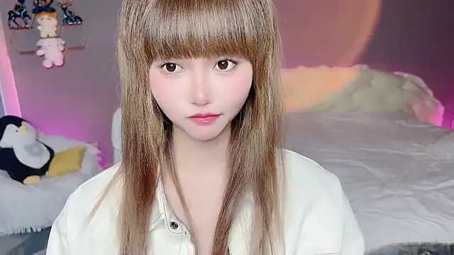 Snapshot of asdrty8868 chatting on October 31, 1:30 pm asdrty8868 online show from October 31, 1:30 pm