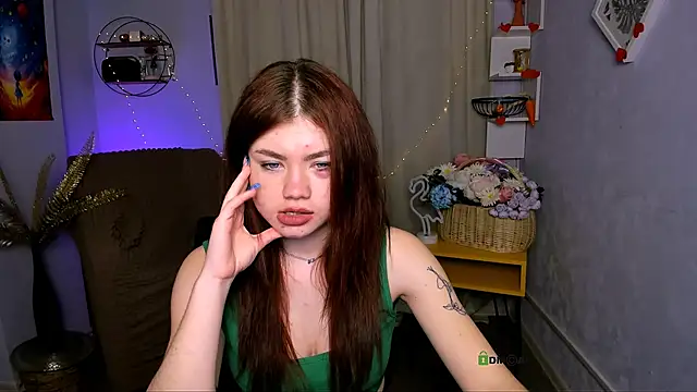 isabel wave online show from April 9, 7:09 pm