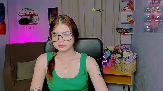 isabel wave online show from July 9, 7:24 pm