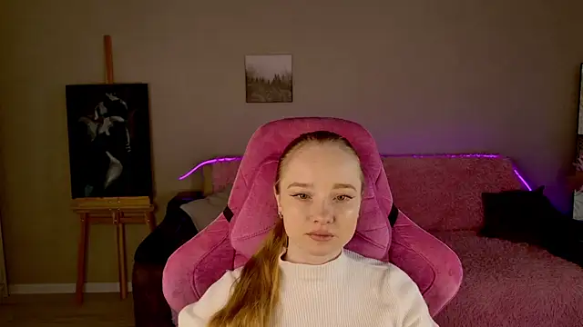 Snapshot of Shawty_Mia chatting on November 3, 5:23 am Shawty Mia online show from November 3, 5:23 am