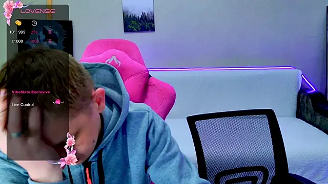 Shawty Mia online show from March 26, 12:47 pm