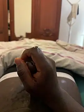 beaucouphethf online show from February 13, 11:49 pm