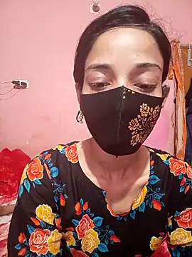 Green LaDY66 online show from April 7, 8:54 pm