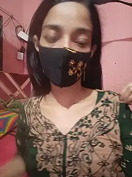 Green LaDY66 online show from May 23, 5:01 pm