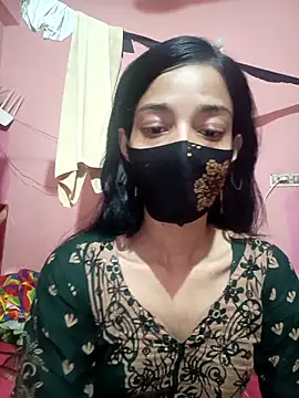 Green LaDY66 online show from May 15, 5:33 pm