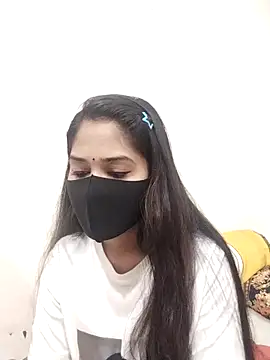 Green LaDY66 online show from November 22, 3:49 am