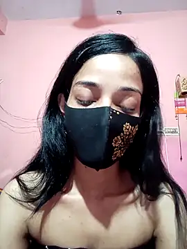 Green LaDY66 online show from April 15, 5:50 pm