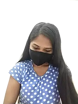 Green LaDY66 online show from November 17, 6:34 pm