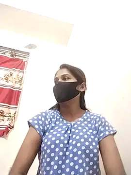 Green LaDY66 online show from November 3, 3:48 pm