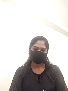 Green LaDY66 online show from November 25, 5:46 pm